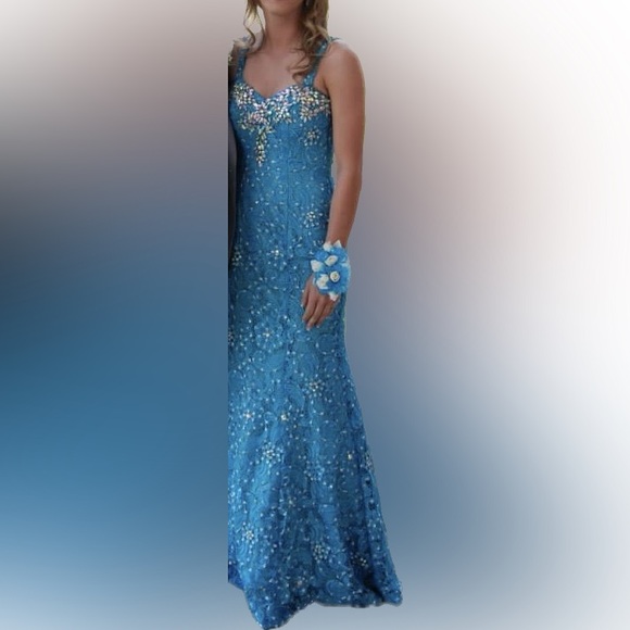 Tiffany Designs Dresses & Skirts - WORN ONCE. Gorgeous teal fitted dress with sequins. Size 2